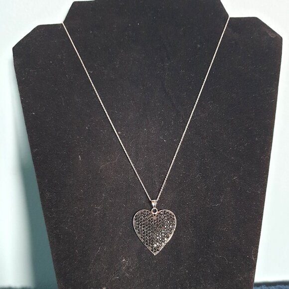🖤 Elegant Black Spinel 925 Sterling Silver Heart Pendant Necklace🖤 - Picture 13 of 14